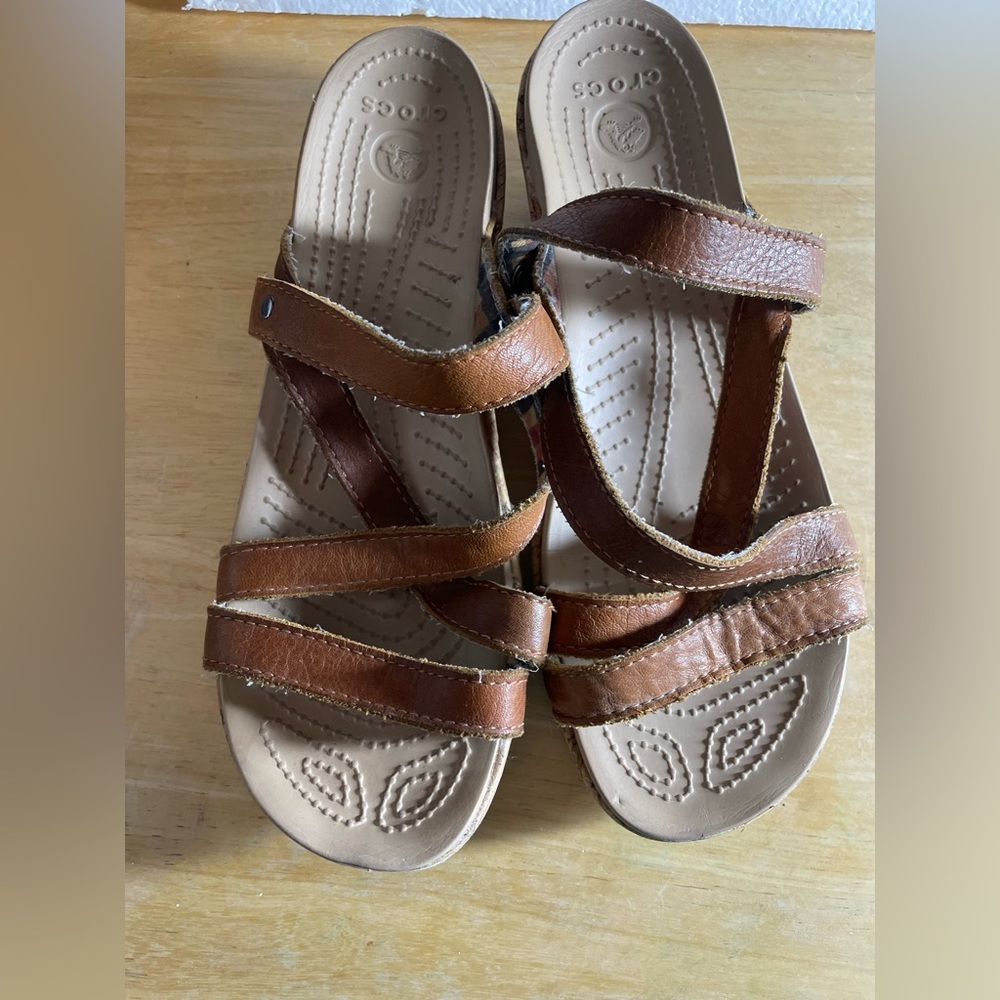 CROCS Women's A-Leigh Cork Wedges Four Strap Slip On 2" Wedge Size~7